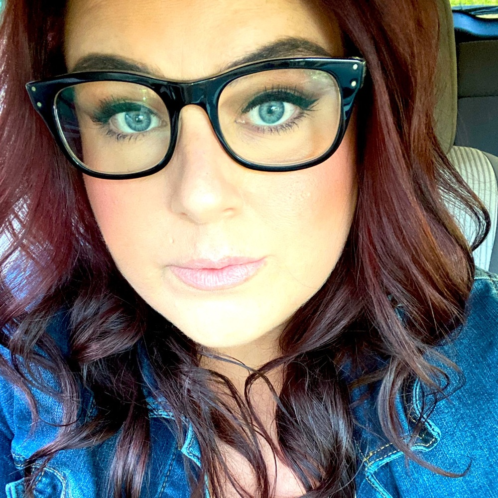 Meet your Posher, Erica